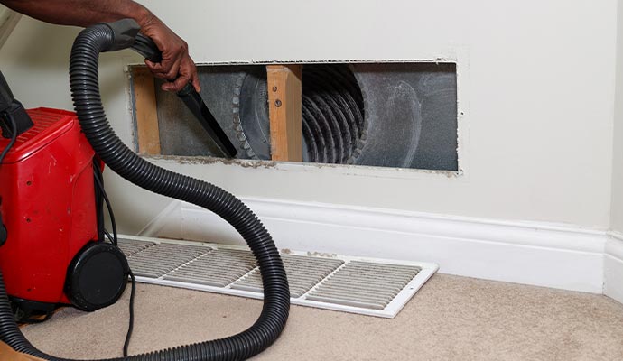 Professional duct smoke removal service