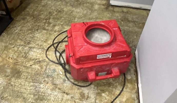 Red floor drying fan on the floor